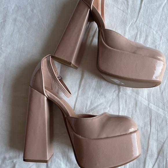 NWT Mary Jane Platform‎ Heels - Picture 4 of 12